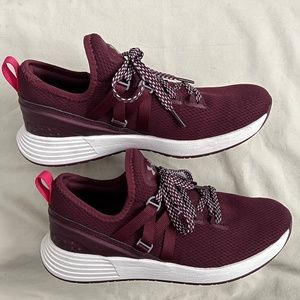 Under Armour Sneakers